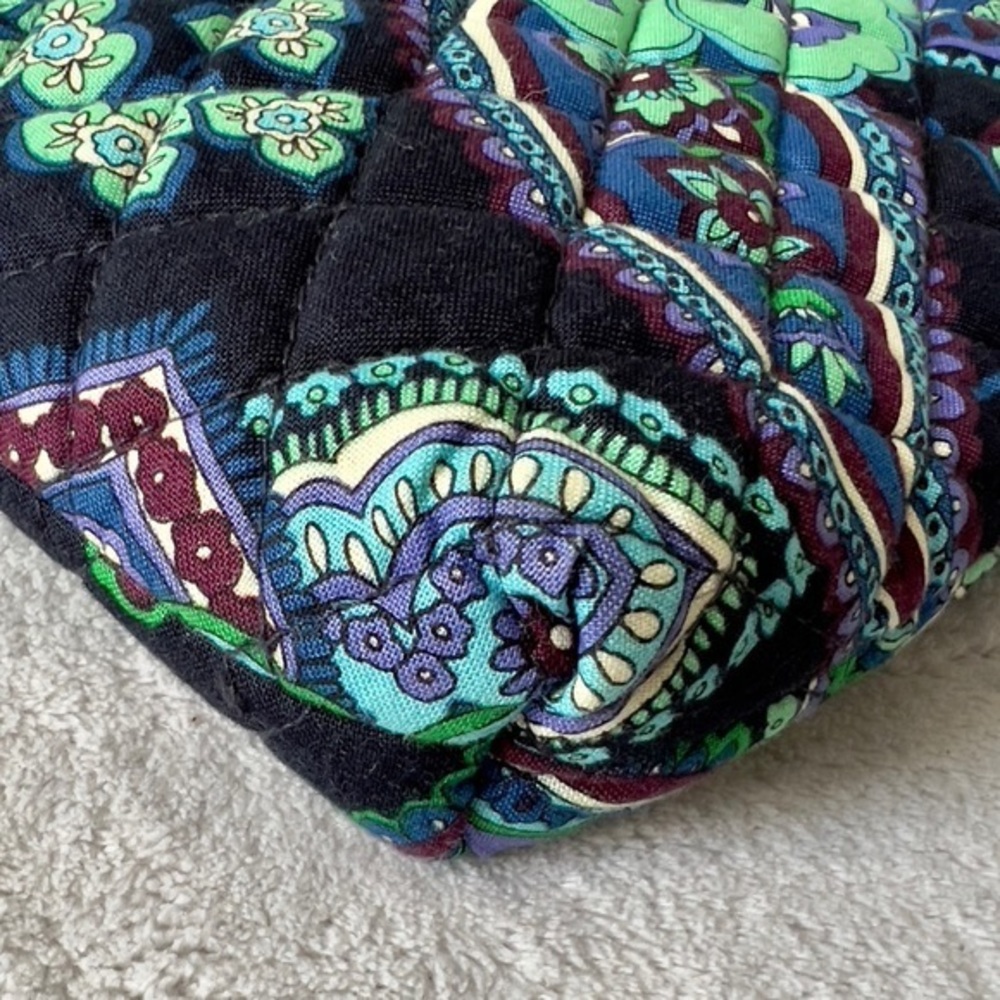 Vera Bradley - Picture 7 of 14